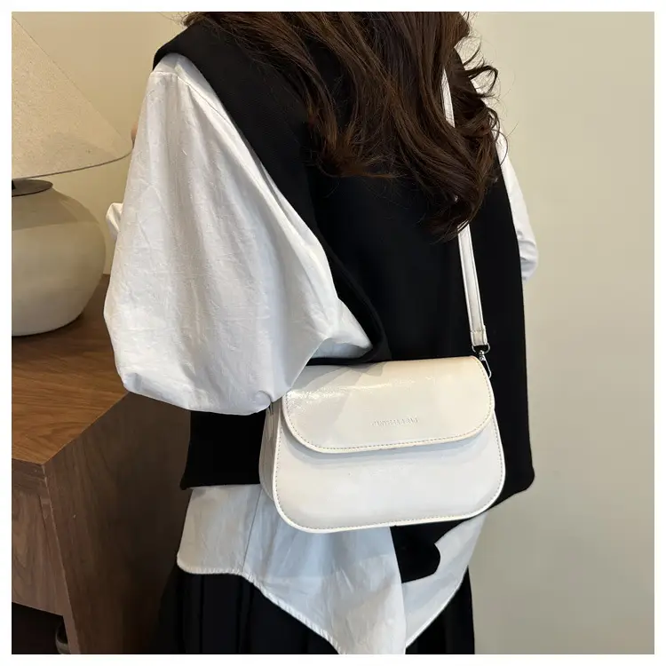Korean Style Single Shoulder Crossbody Bag Brown Saddle — feature 19