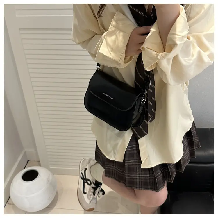 Korean Style Single Shoulder Crossbody Bag Brown Saddle — feature 7