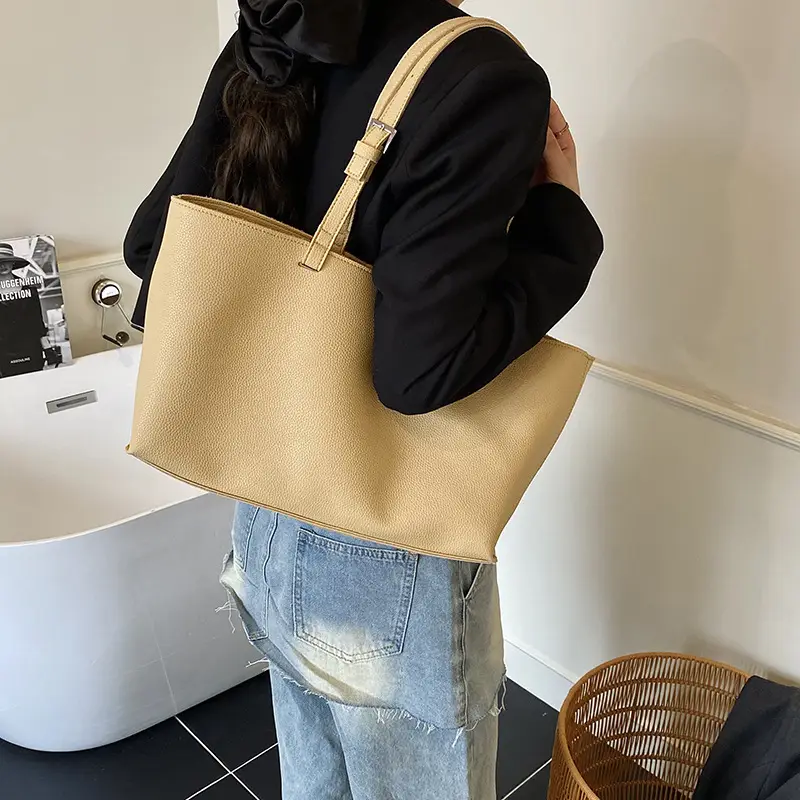 Women's Large Capacity Cream Leather Tote Bag - Image 7