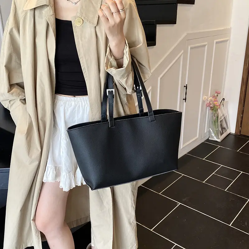 Women's Large Capacity Cream Leather Tote Bag - Image 8