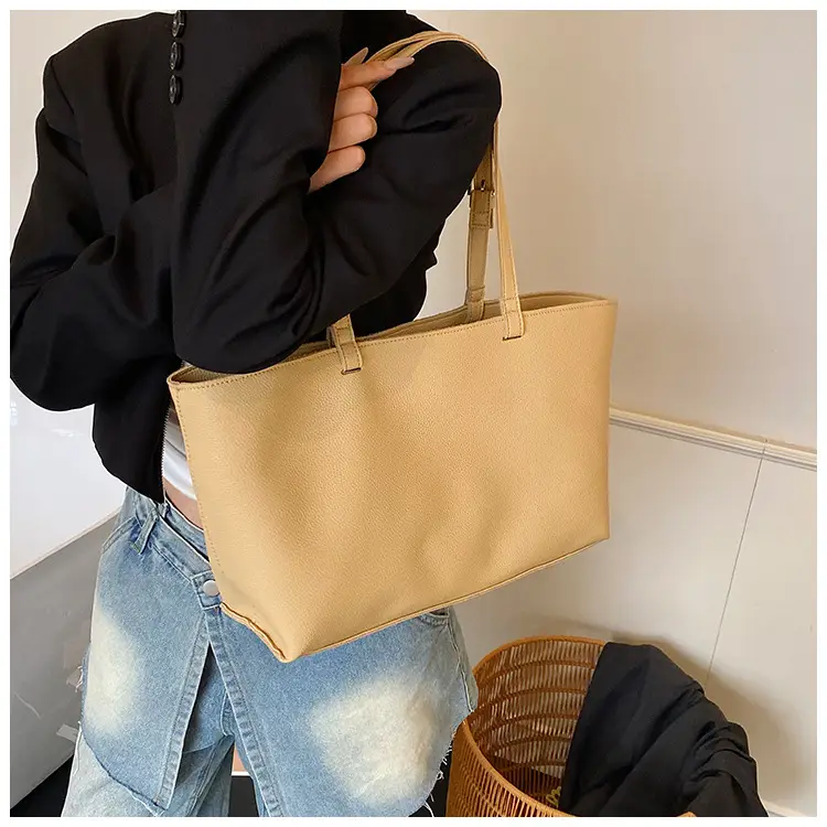 Women's Large Capacity Cream Leather Tote Bag — feature 11