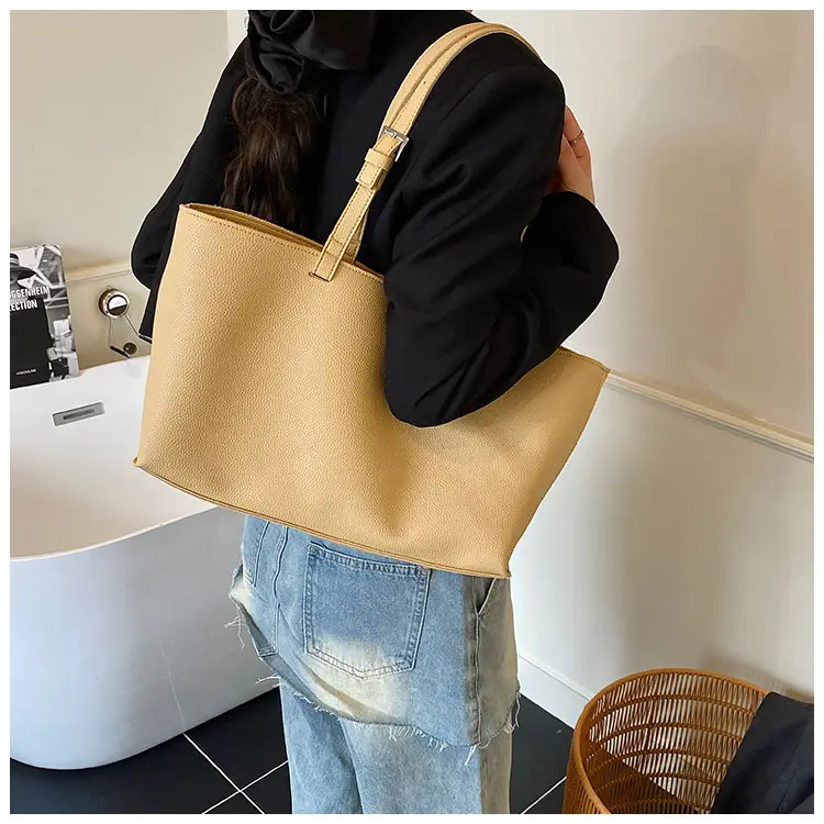 Women's Large Capacity Cream Leather Tote Bag — feature 14