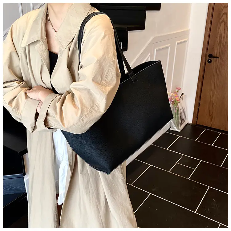 Women's Large Capacity Cream Leather Tote Bag — feature 18