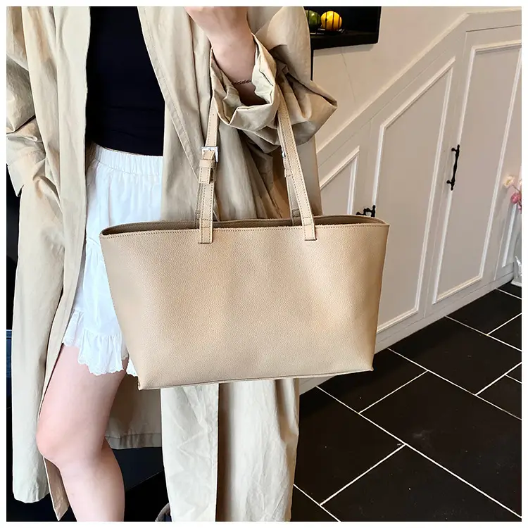 Women's Large Capacity Cream Leather Tote Bag — feature 19
