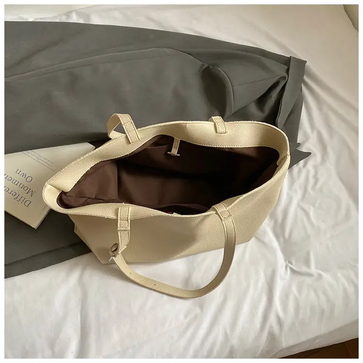 Women's Large Capacity Cream Leather Tote Bag — feature 9