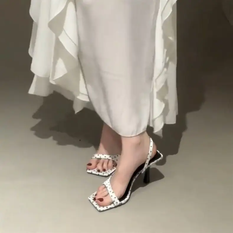 Fashionable and Elegant Square-Toe Open-Toe Sandals for Women, Summer French Style, Suitable for Pairing with Dresses, with Thin Heels and Open Back, Black High Heels — feature 7