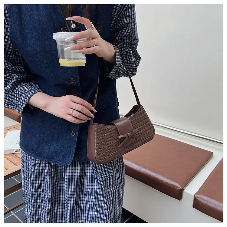 Women Crossbody Bag Cream Woven 2025 Summer — feature 16