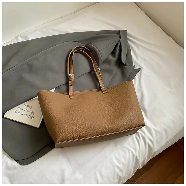 Large Capacity Korean Style Shoulder Bag for Women - Image 3