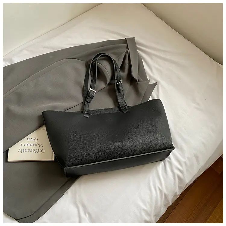 Large Capacity Korean Style Shoulder Bag for Women - Image 4
