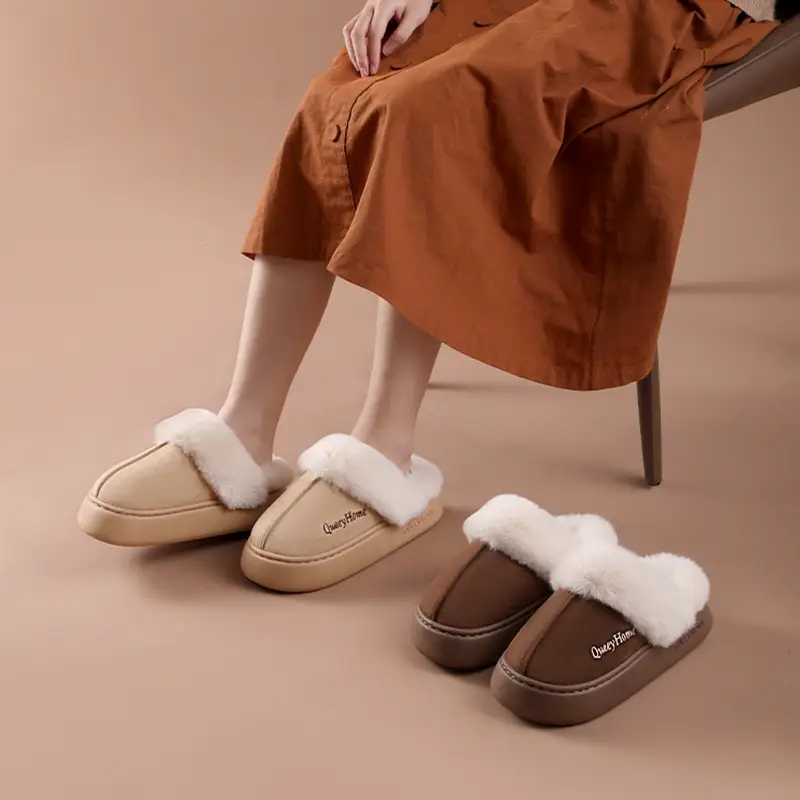 Thick-Soled Fashionable Home Cotton Slippers with High Heels, Plush Winter Women's Slippers, Fleece-Lined and Thickened for Warmth, Casual and Suitable for Outdoor Wear