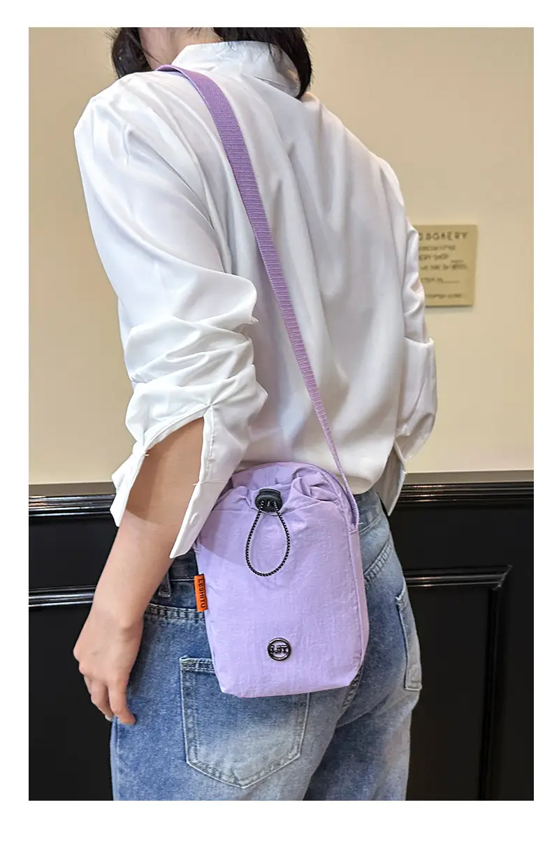 Light Gray Crossbody Bag for Women with Adjustable Strap — feature 6