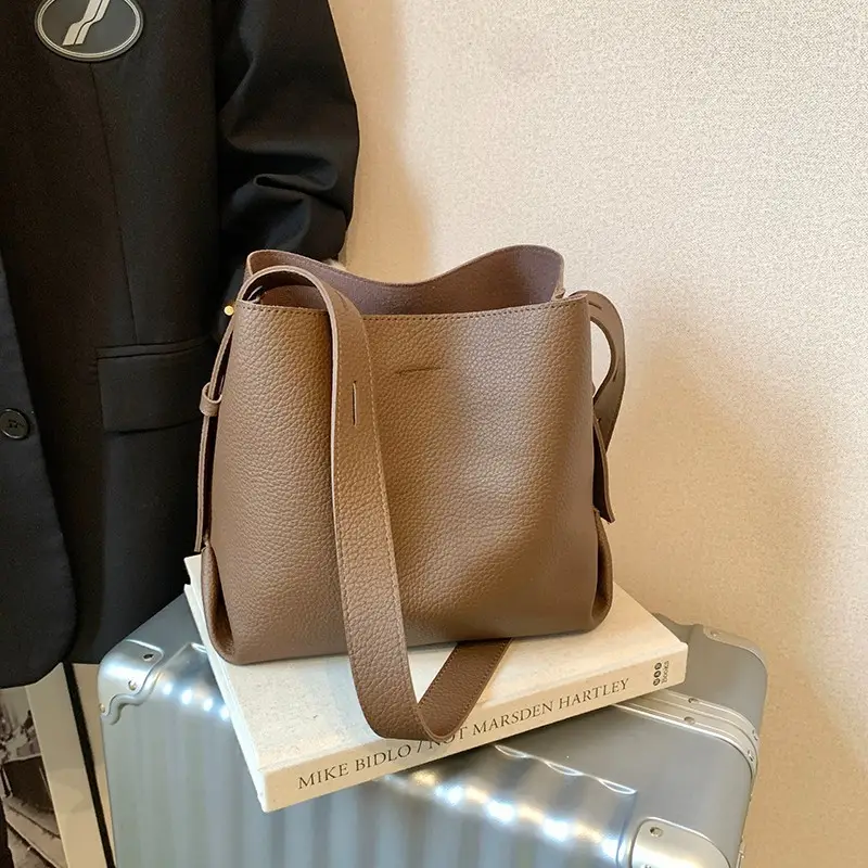 Korean Style Cream Bucket Bag 2025 New Arrival - Image 3