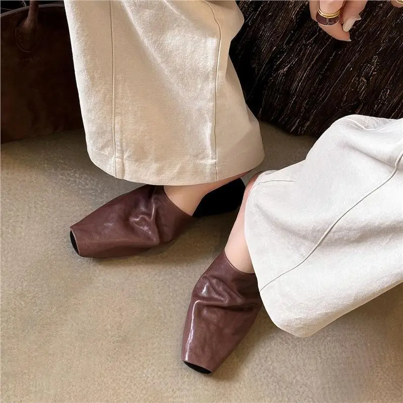 Women Soft Leather Niche Slip-On Toe Cap Mules Black