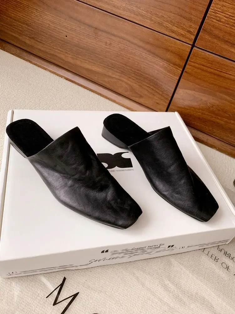 Women Soft Leather Niche Slip-On Toe Cap Mules Black — feature 4