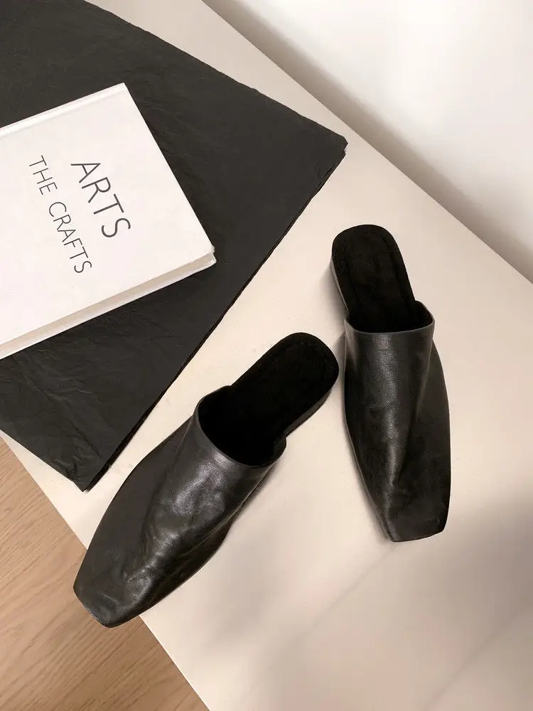 Women Soft Leather Niche Slip-On Toe Cap Mules Black — feature 5