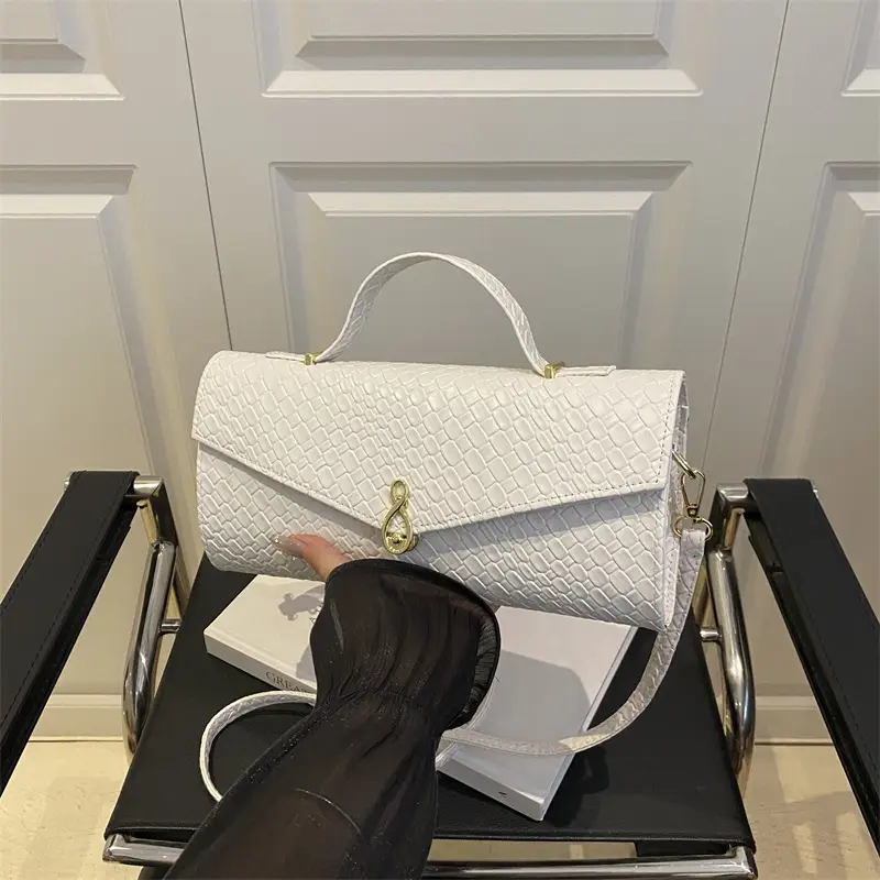 White Embroidered One-Shoulder Women's Clutch Bag - Image 5