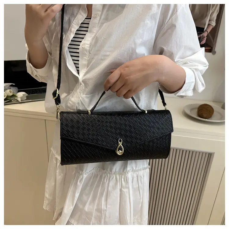 White Embroidered One-Shoulder Women's Clutch Bag — feature 10