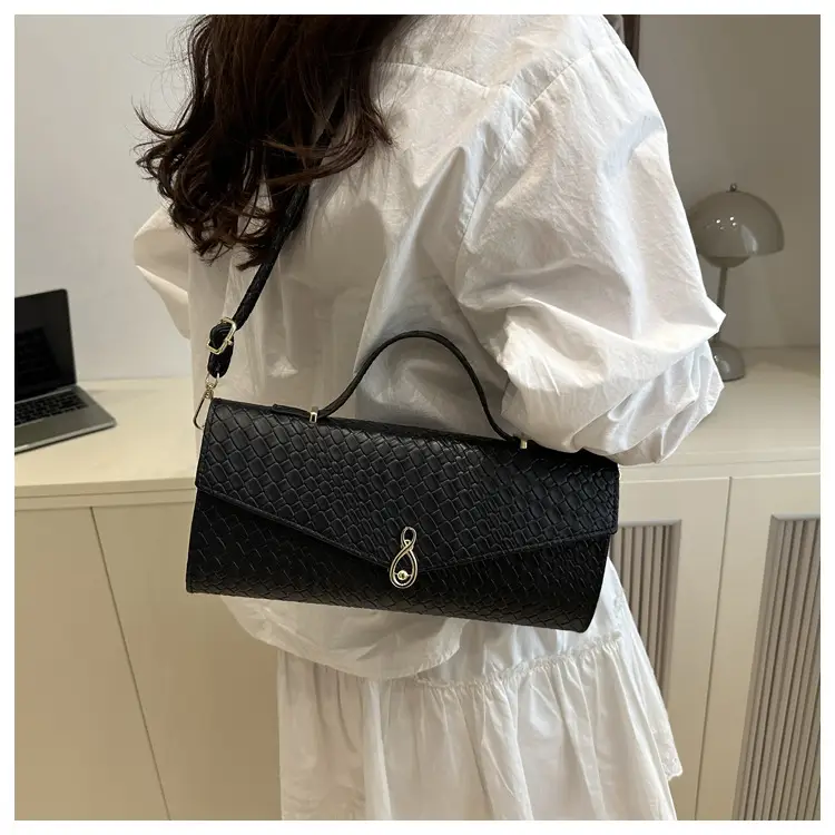 White Embroidered One-Shoulder Women's Clutch Bag — feature 11
