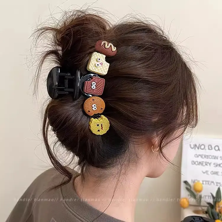 Heart Design Hair Clip for Women Extra Large Volume — feature 4