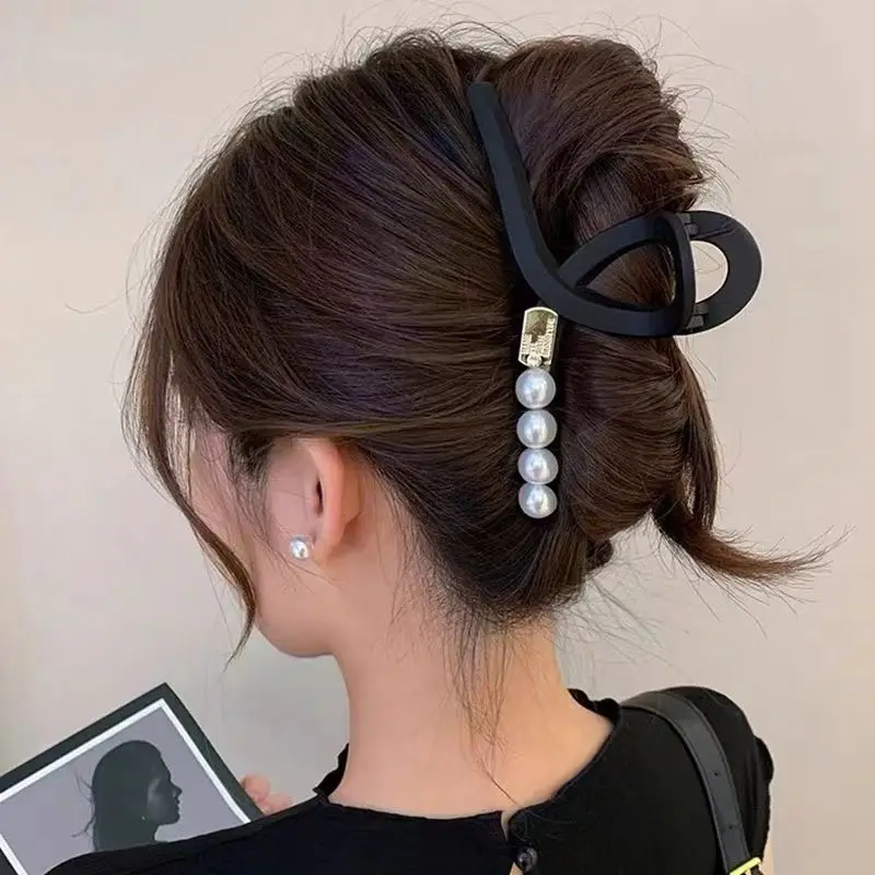 Heart Design Hair Clip for Women Extra Large Volume - Image 30