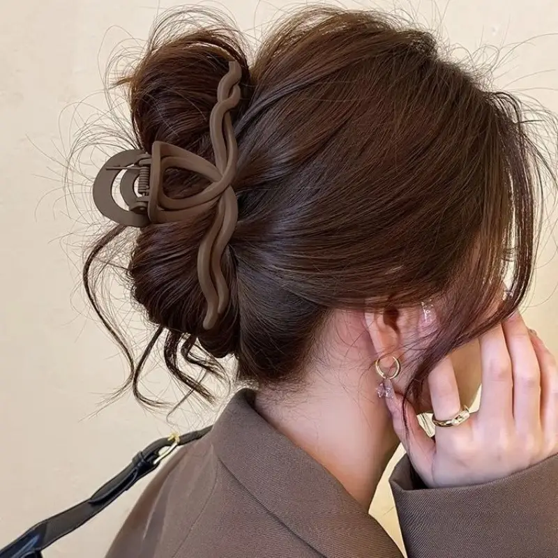 Heart Design Hair Clip for Women Extra Large Volume - Image 31