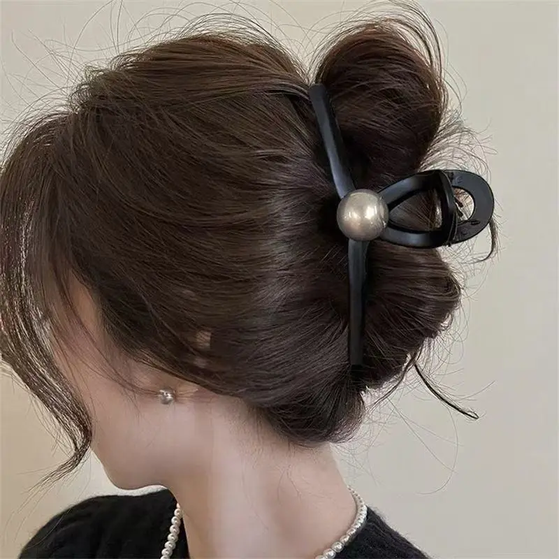 Heart Design Hair Clip for Women Extra Large Volume - Image 49