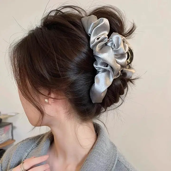 Heart Design Hair Clip for Women Extra Large Volume - Image 59