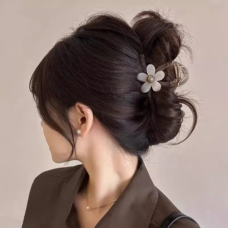Heart Design Hair Clip for Women Extra Large Volume - Image 73