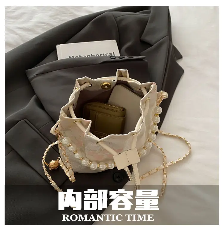 New Embroidered Vintage Handbag with Pearl Detail — feature 5