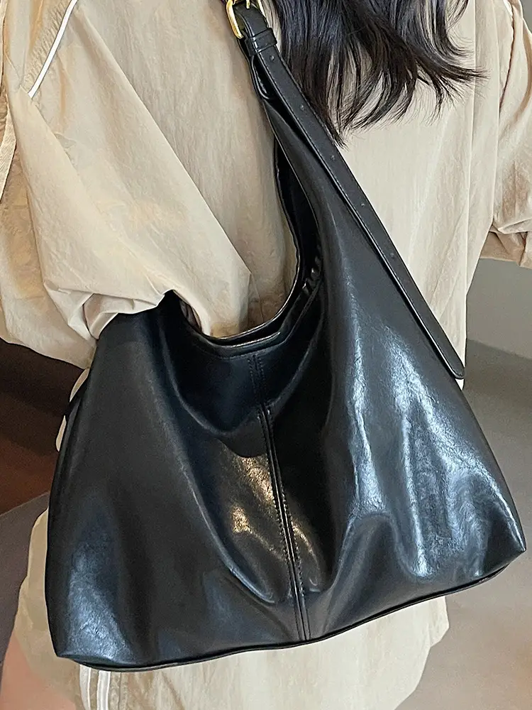Women's Large Capacity Shoulder Bag Cream White - Image 9