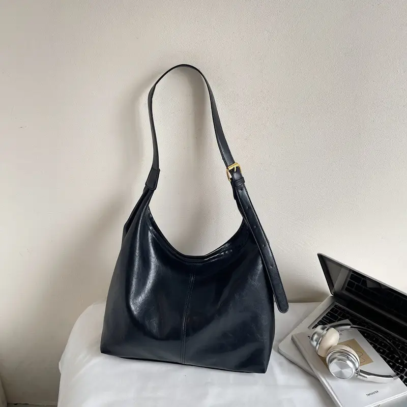 Women's Large Capacity Shoulder Bag Cream White — feature 25