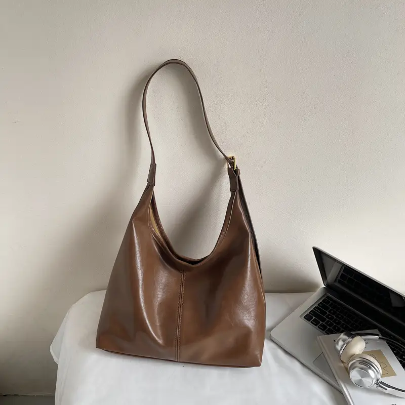 Women's Large Capacity Shoulder Bag Cream White - Image 5