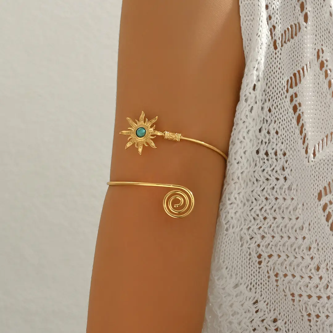 Vintage Sunflower Bracelet Wholesale European and American Cross-Border Metal Jewelry for Women, High-End Adjustable Open Bracelet — feature 1