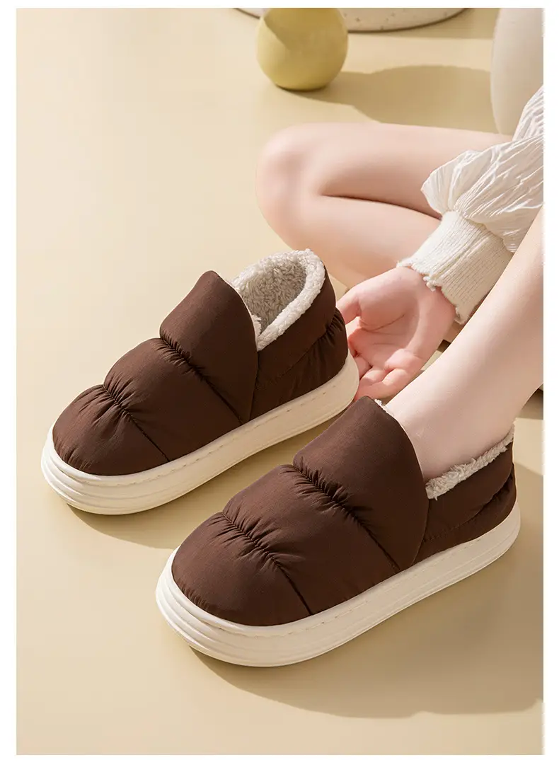 Down Fabric Waterproof Cotton Slippers for Men, New Winter Indoor Home Slippers with Heel Cover, Warm Women's Autumn and Winter Cross-Border Cotton Slippers — feature 13