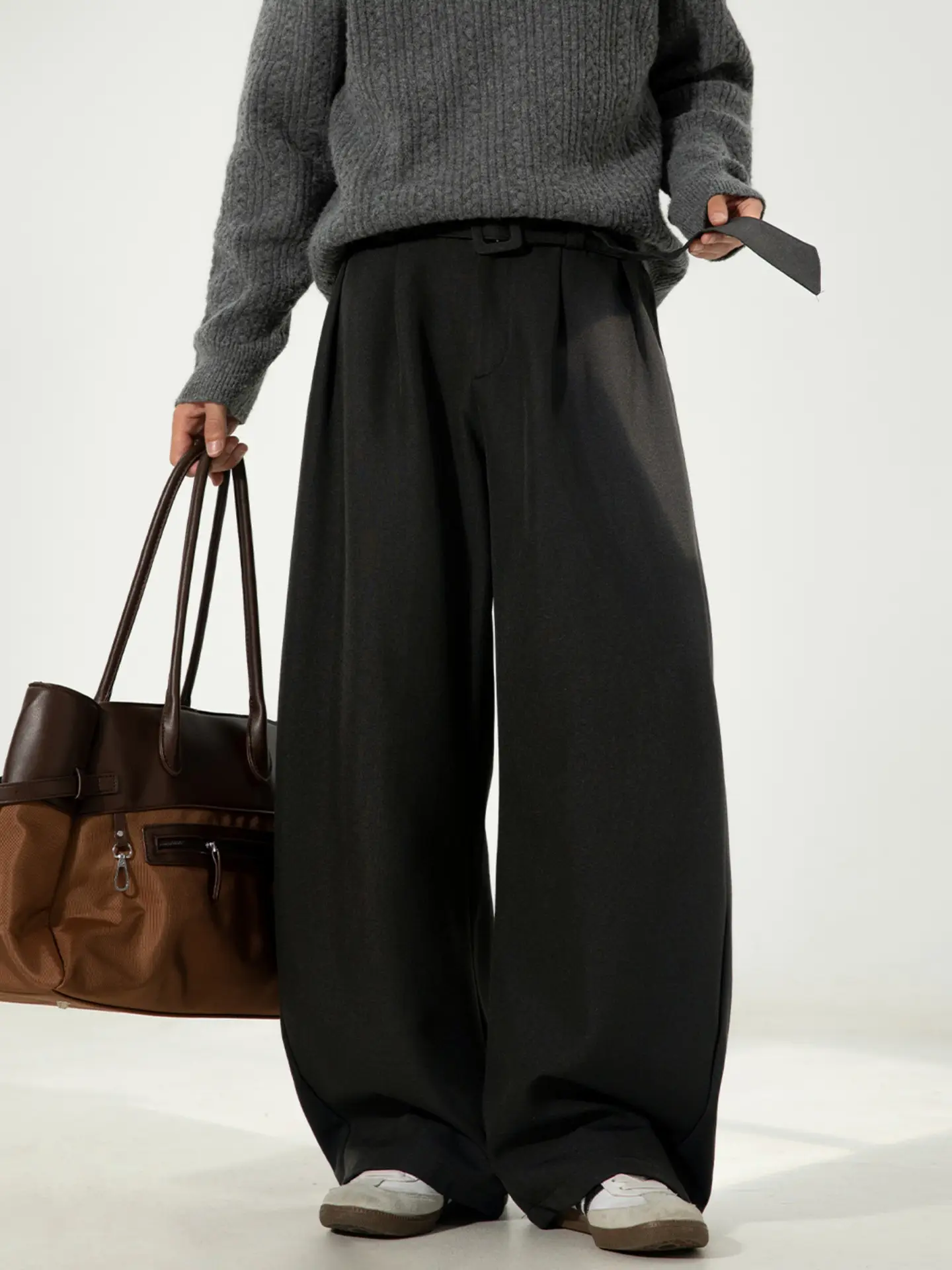 Men's Old Money Style Belt Trousers Brown - Image 6