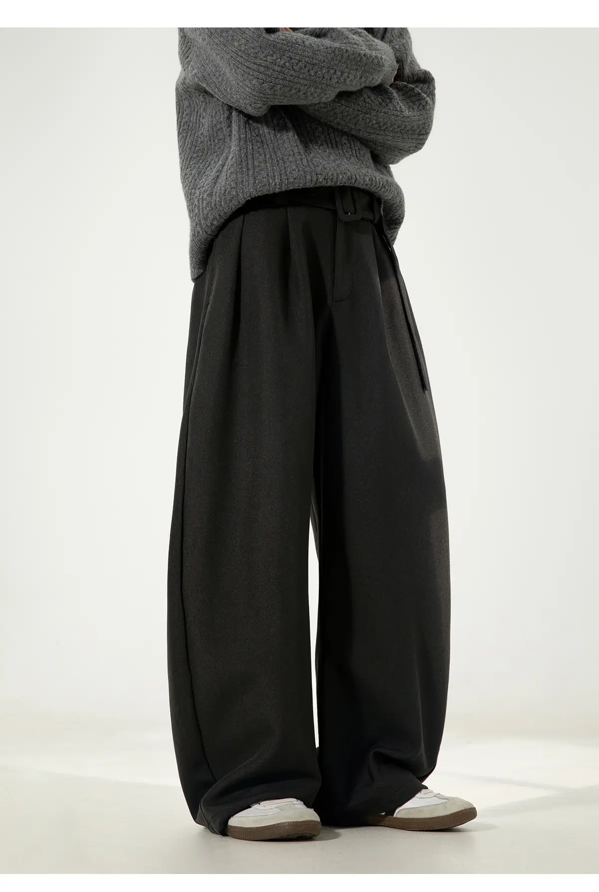 Men's Old Money Style Belt Trousers Brown — feature 17