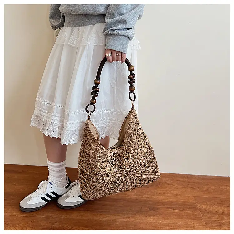 Women's Woven Cut Out Shoulder Bag Summer 2025 — feature 11