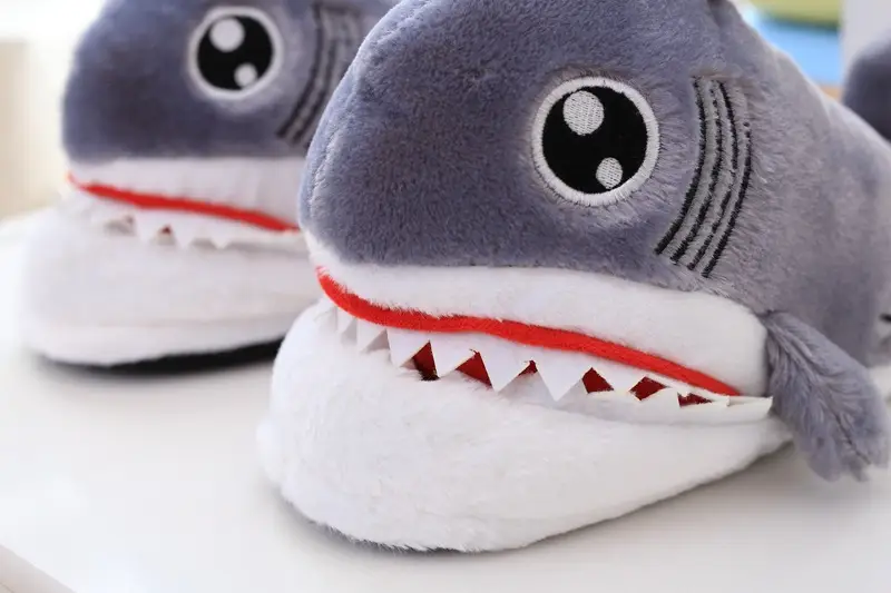Winter New Cute Cartoon Shark Cotton Slippers for Women, Non-Slip Thick-Soled Warm Personalized Plush Home Cotton Shoes Wholesale - Image 3