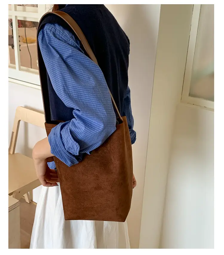 Brown Leather Shoulder Bag Large Capacity 2025 — feature 37
