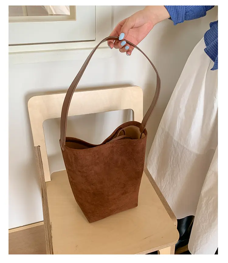 Brown Leather Shoulder Bag Large Capacity 2025 — feature 39