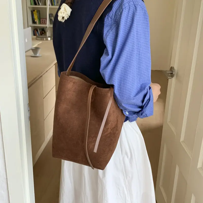 Brown Leather Shoulder Bag Large Capacity 2025 - Image 2