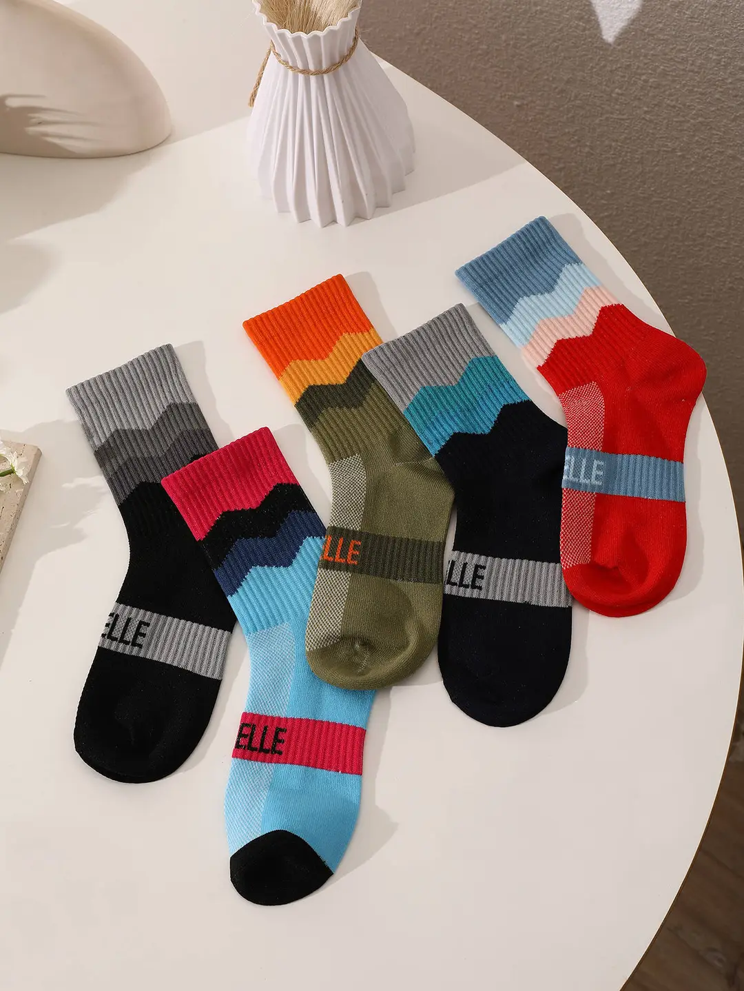 Outdoor Hiking Socks, Mid-Calf Colorful Cotton Socks, Camping Sports Skiing Wading Breathable Quick-Drying Cycling Men's Socks — feature 3