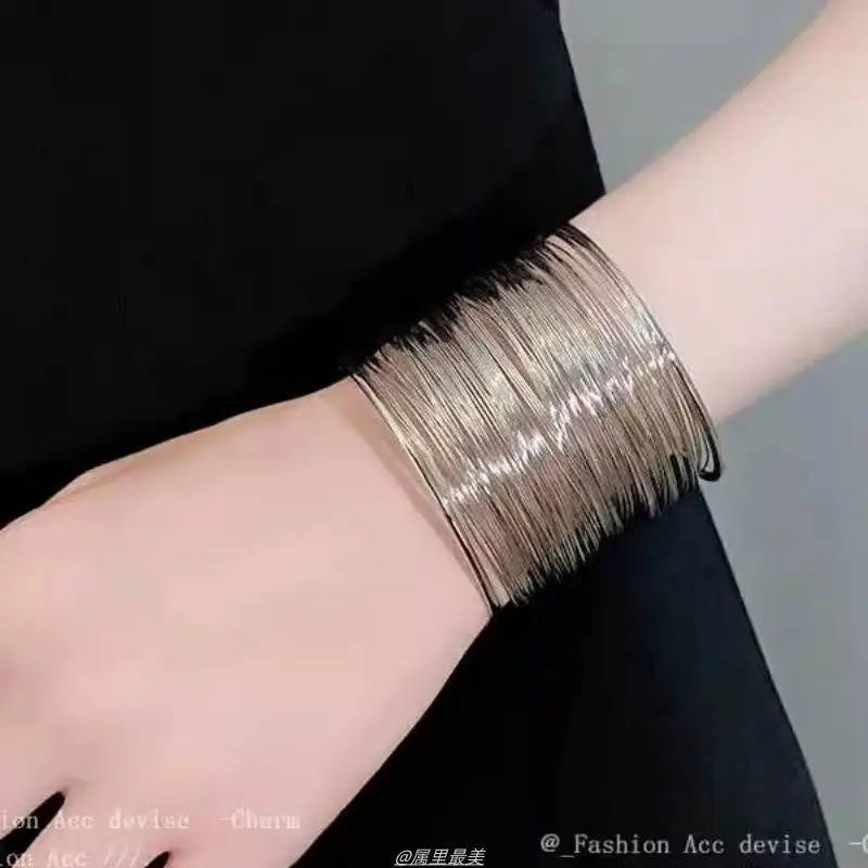 European and American Style Gold Open Bracelet, Niche Exaggerated Design Bracelet, Personalized Cool Girl Style Jewelry, Silver Arm Band