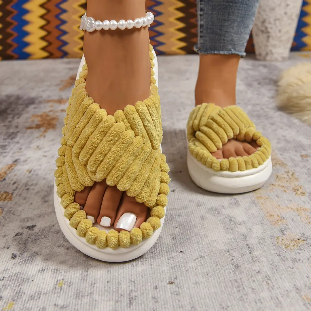Cross-Border Amazon Ins European and American Style Furry Cross-Strap Cotton Slippers for Women, Skin-Friendly Plush Cotton Slippers for Women Wholesale