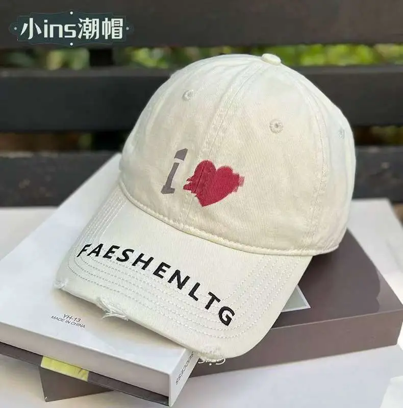 Women Heart Graffiti Cap Distressed Cotton Black — feature 8