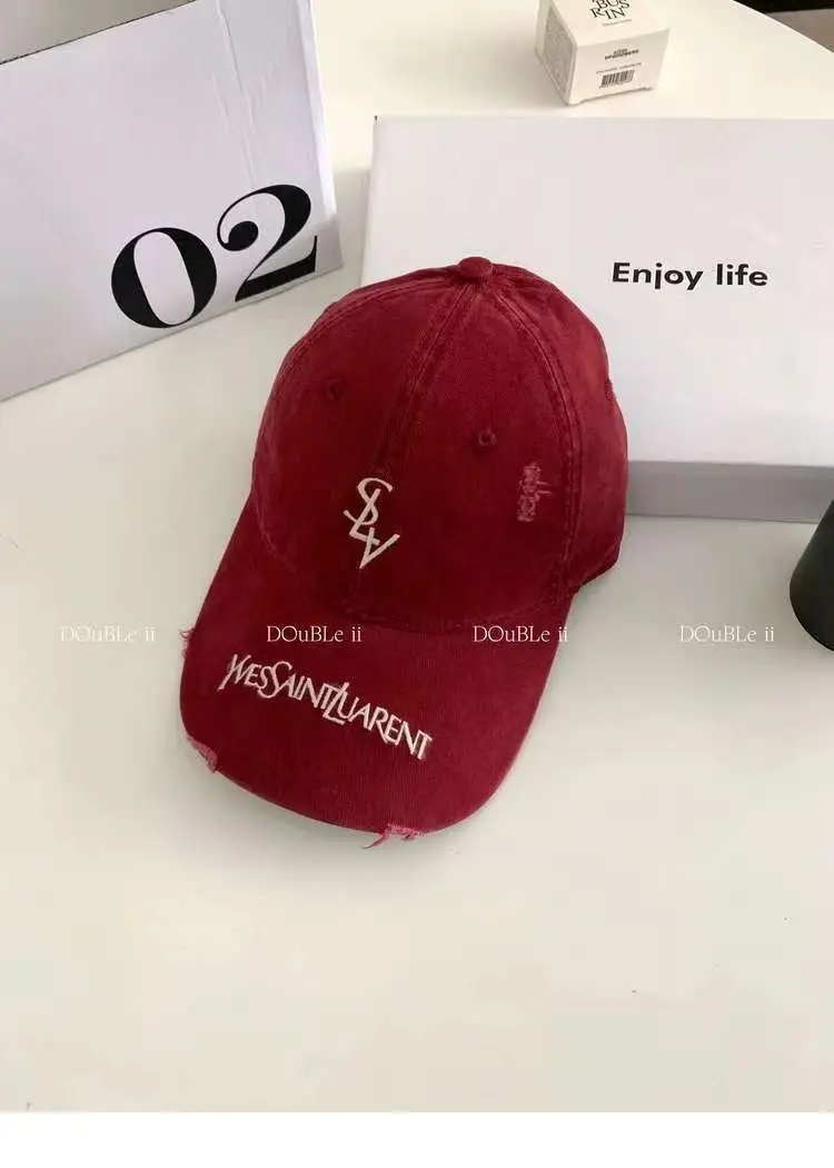 Vintage Embroidered Lady Cap Red Duckbill Cap — feature 11