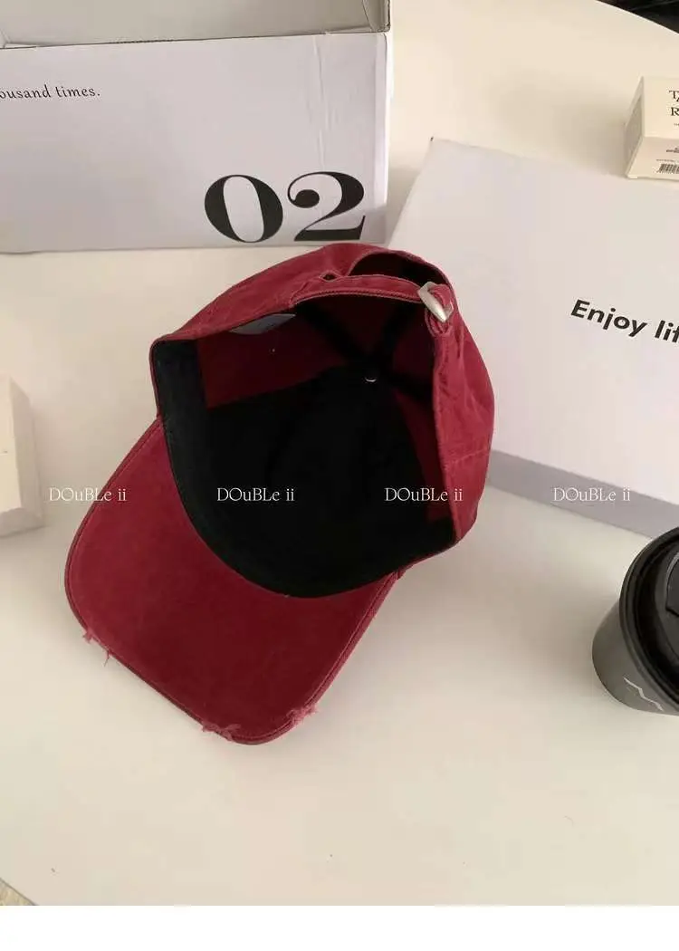 Vintage Embroidered Lady Cap Red Duckbill Cap — feature 14