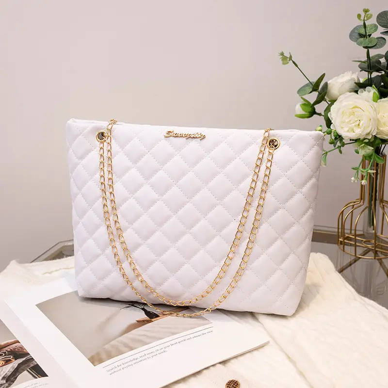 Pink Diamond Embroidery Chain Bag with Magnetic Buckle - Image 2