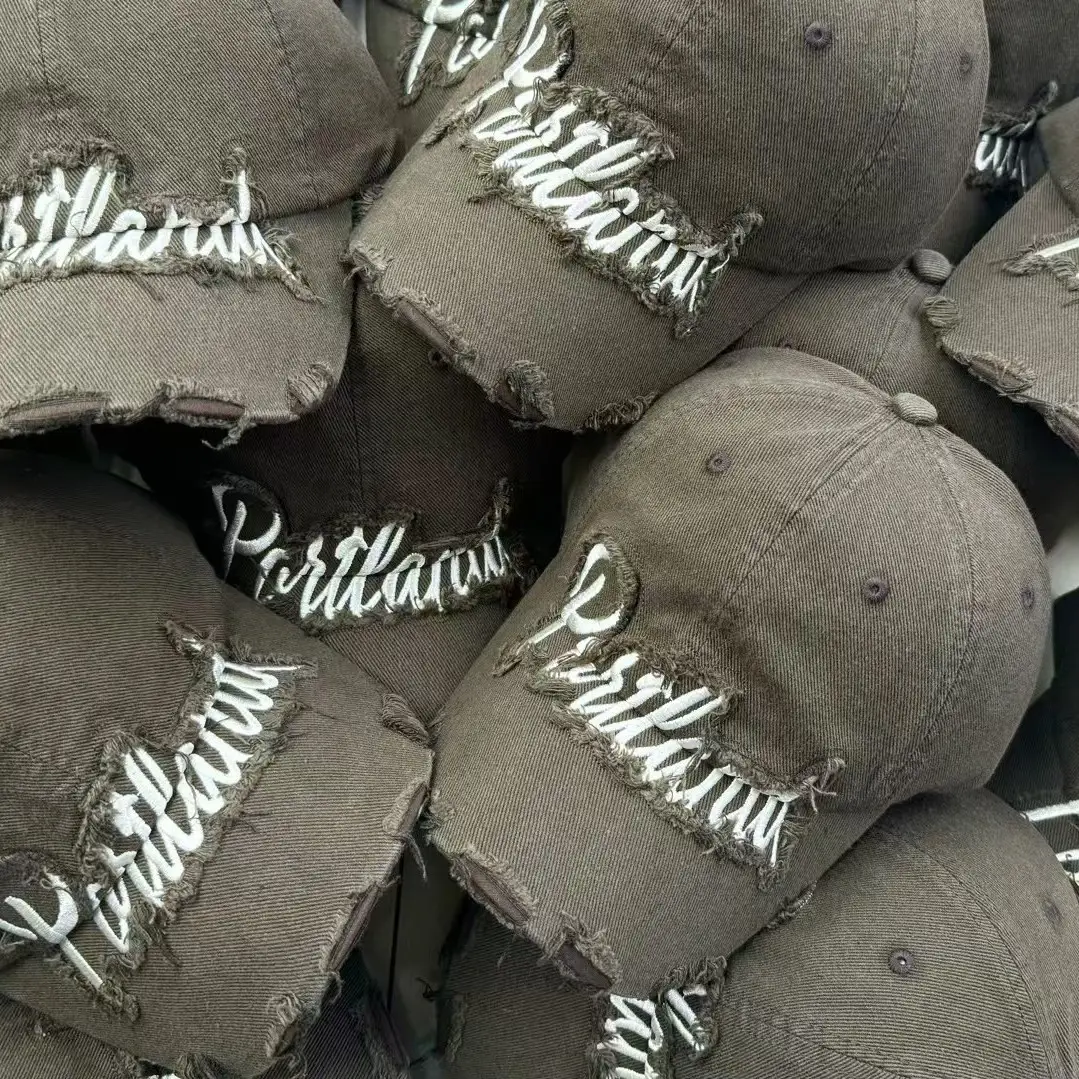 2025 New American Retro Letter Embroidery Baseball Cap for Women Large Head Circumference - Image 5