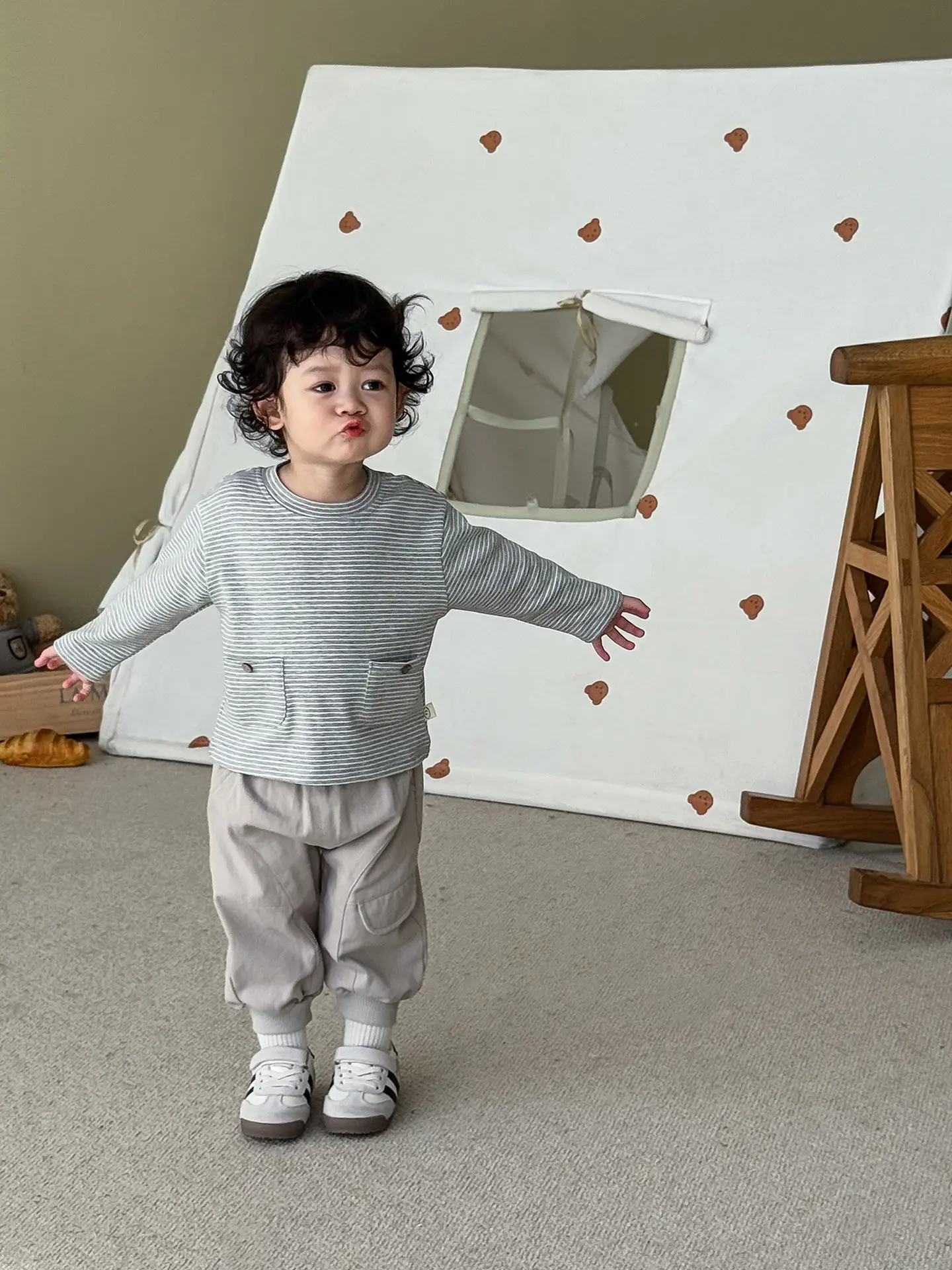 Baby Striped T-Shirt with Pockets for Boys Autumn Wear